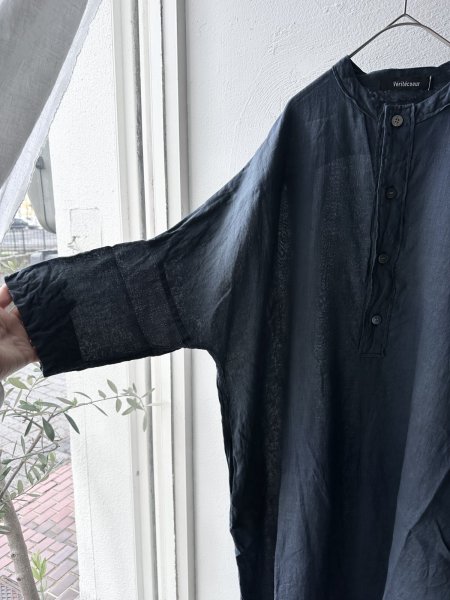 画像4: Véritécoeur 墨染めリネンヘンリーネックワンピース (4)