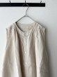 画像3: NATURAL LAUNDRY 40リネン ギャザーノースリ【クリックポスト（185円）発送可能】 (3)
