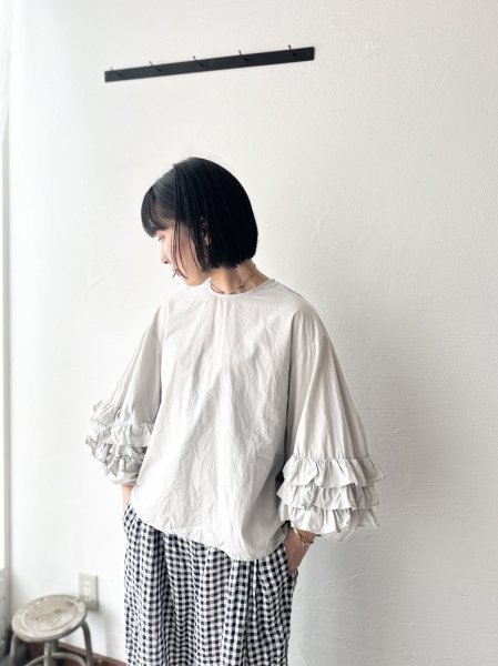 画像1: Gauze# FRILL SLEEVE BLOUSE (1)