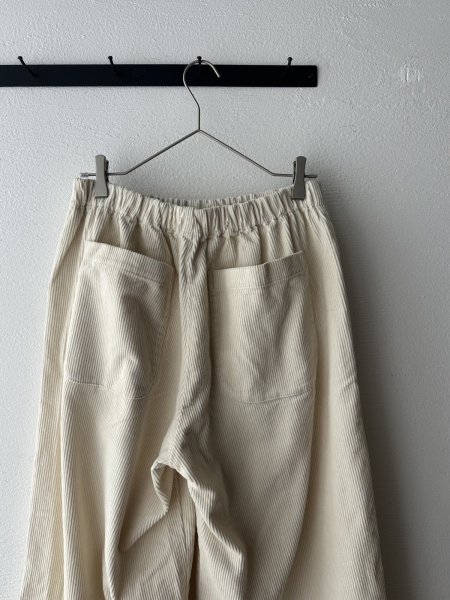 画像10: prit 8ウェールコーデュロイワンタックワイドパンツ (10)
