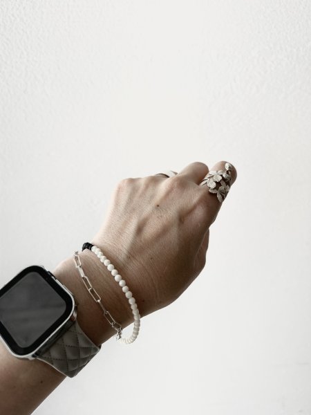 画像4: Luminaes_accessory みるくガラスとマットビーズのバイカラー二重ブレスレット (4)