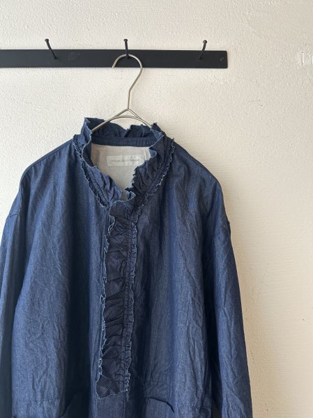 画像2: nouvelles du paradis ダンガリーフリル衿ブラウス (2)